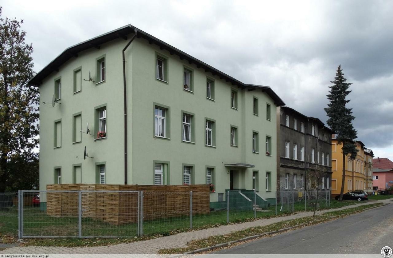 イェレニャ・グーラApartament Oliwiaアパートメント エクステリア 写真